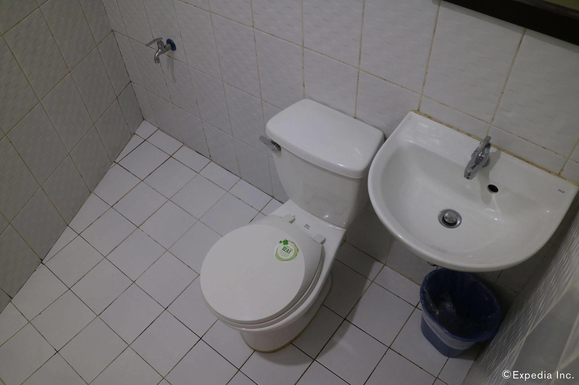 Ong Bun Pension House Iloilo City Bagian luar foto