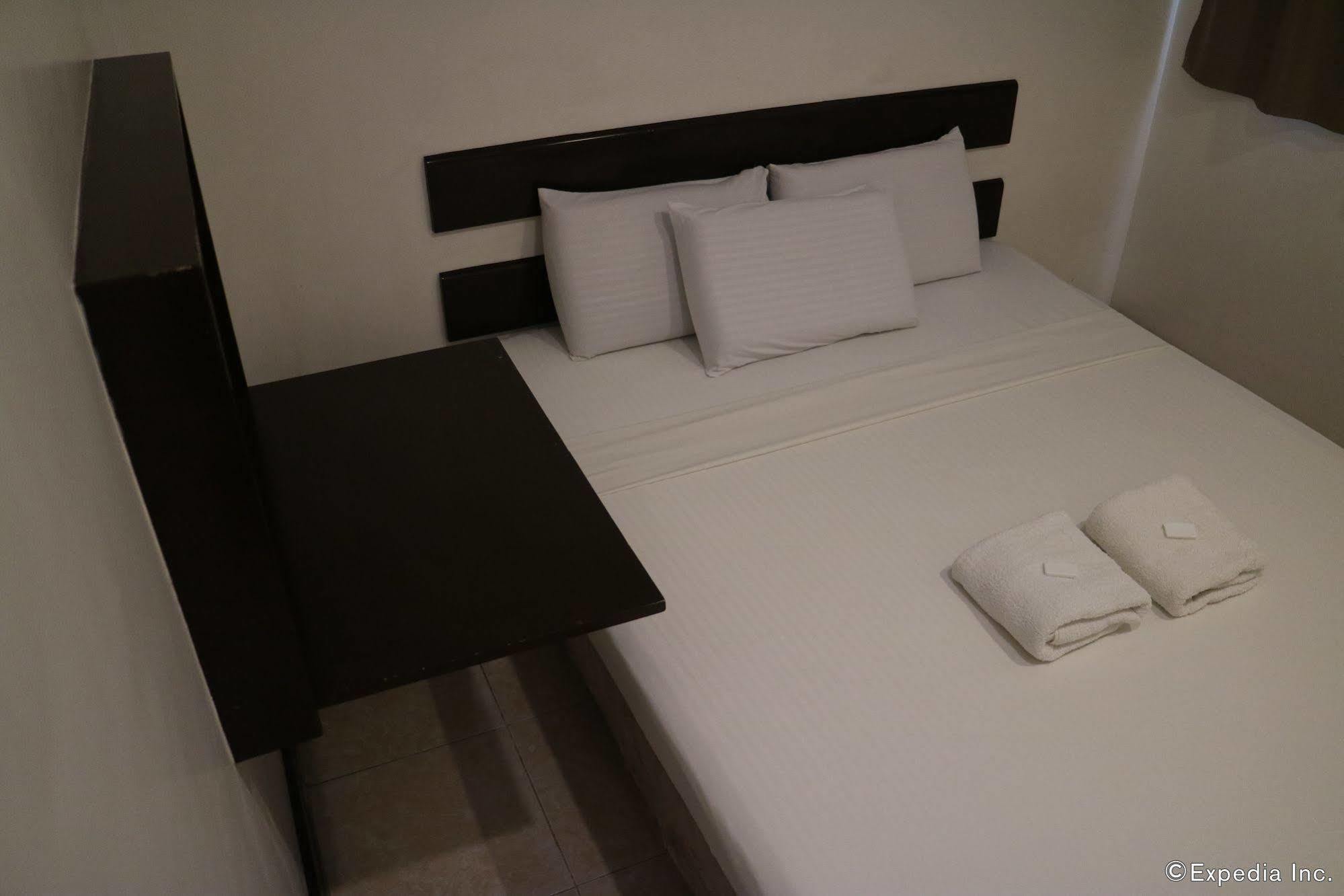 Ong Bun Pension House Iloilo City Bagian luar foto